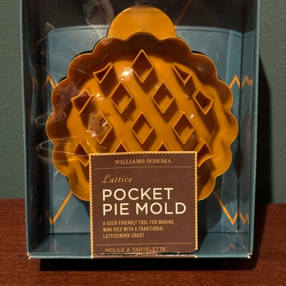 Williams-Sonoma Lattice Pocket Pie Mold Mini Hand Pies With Recipe Easy Fun